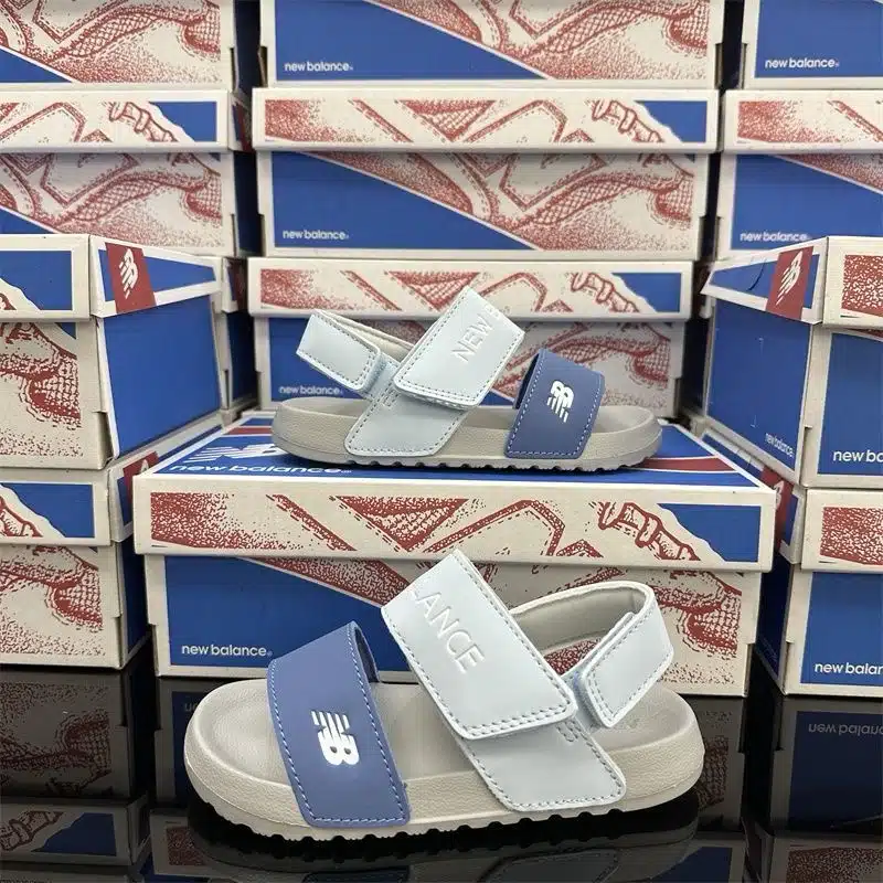 img_1036 Sandale new balance bleu s/gris – Image 1